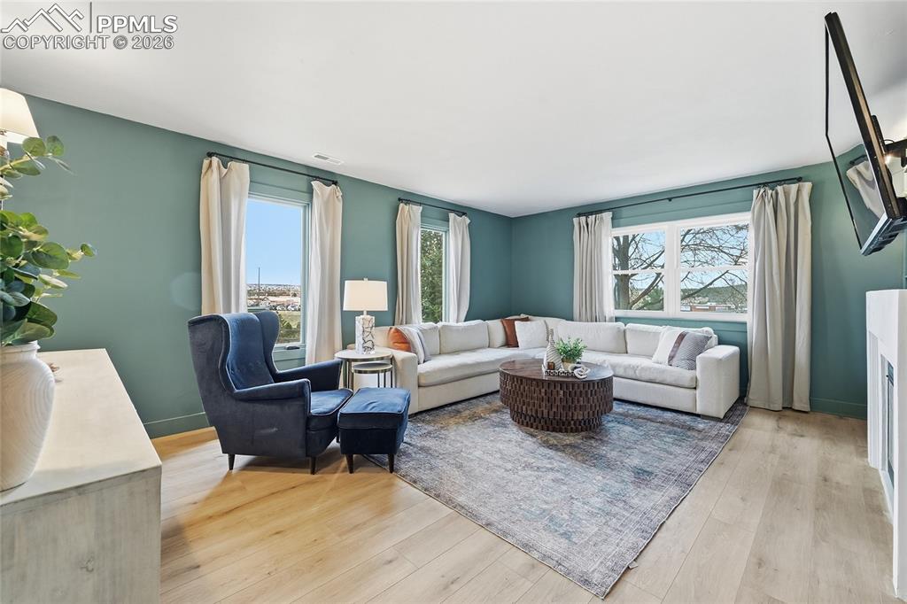 Image 4 of 30: Living Room