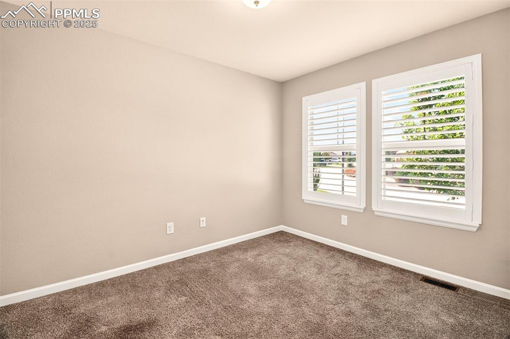 Image 8 of 37: Office