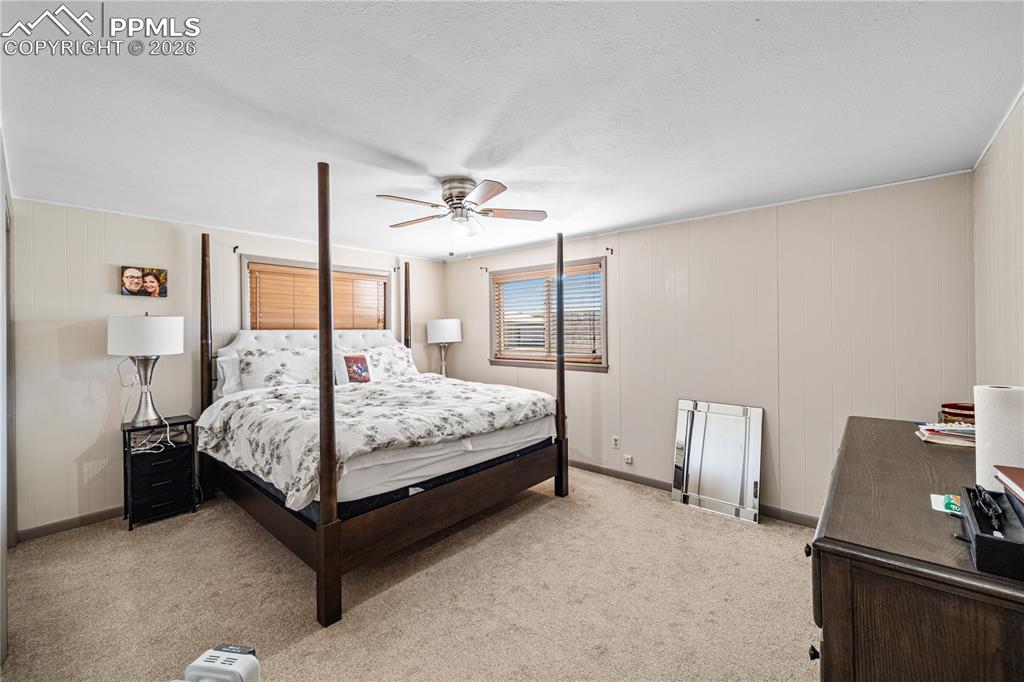 Image 16 of 47: Bedroom