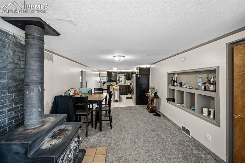 Image 5 of 47: Dining Area