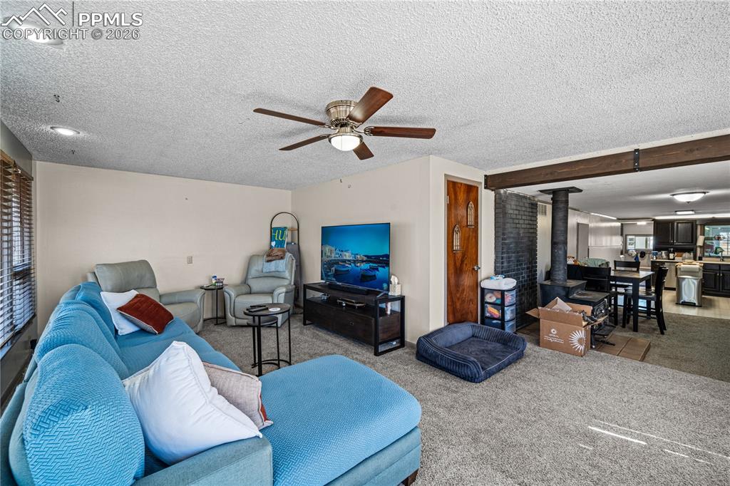 Image 7 of 47: Living Room