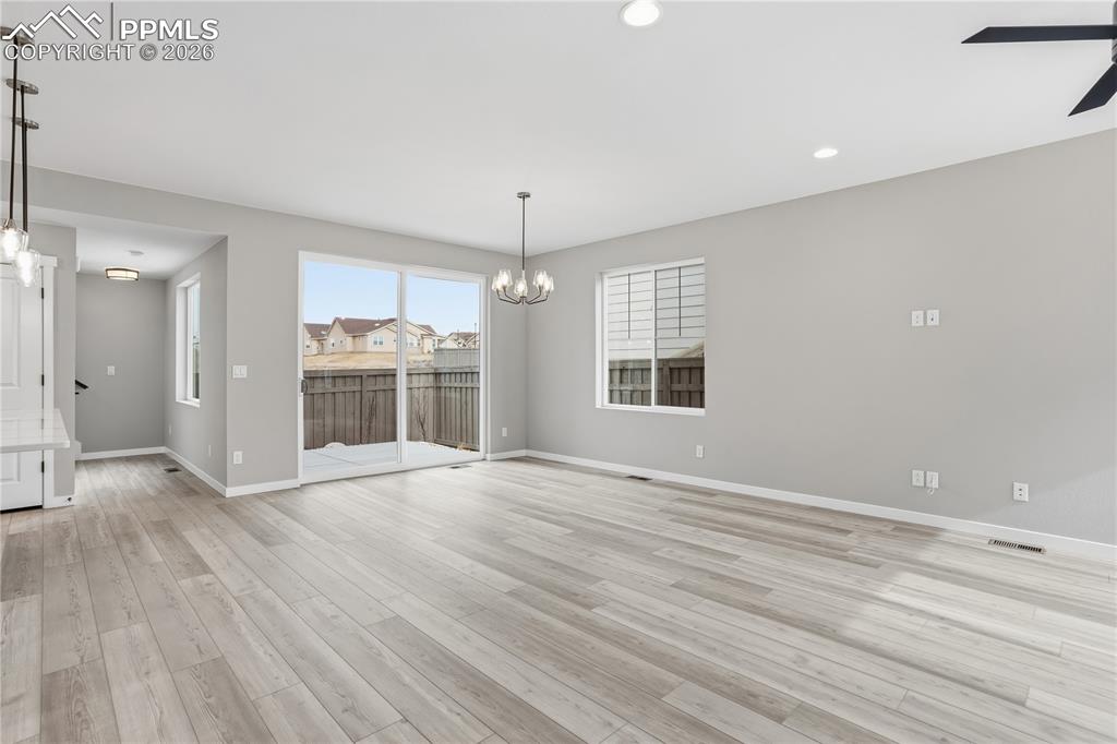 Image 19 of 33: Living Room