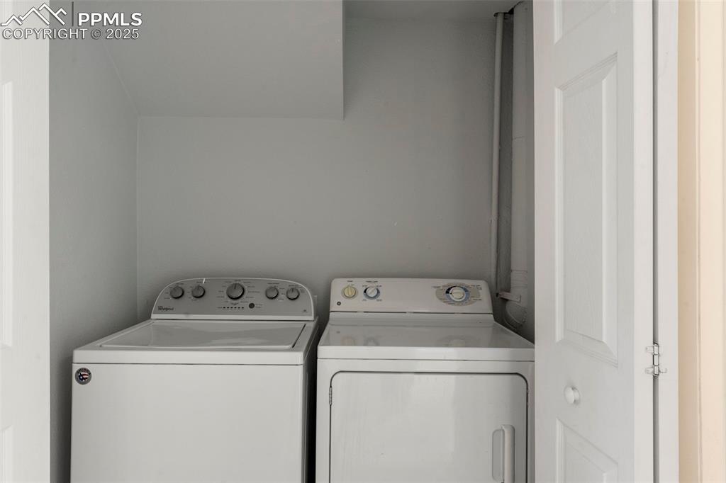 Image 15 of 31: Laundry