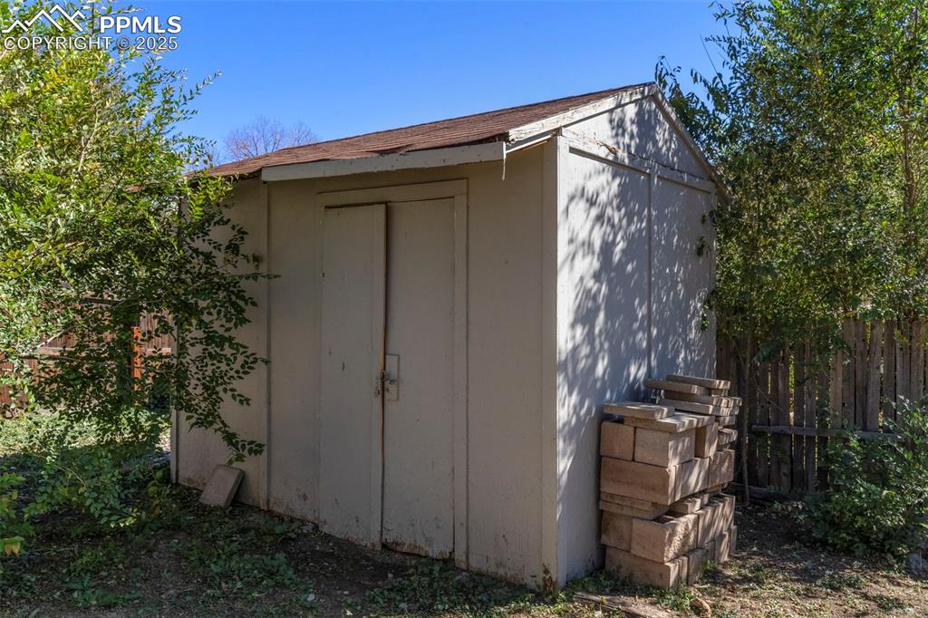 Image 21 of 31: Out Buildings