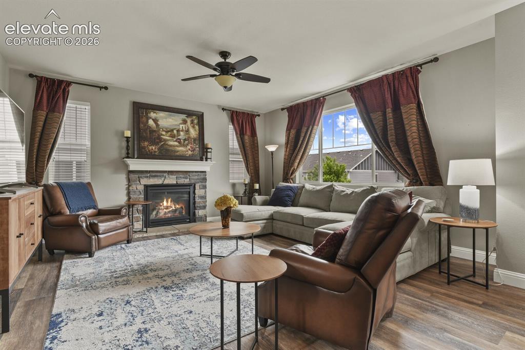 Image 10 of 45: Living Room