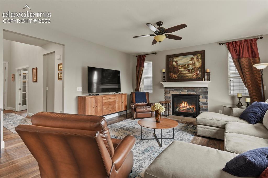 Image 8 of 45: Living Room