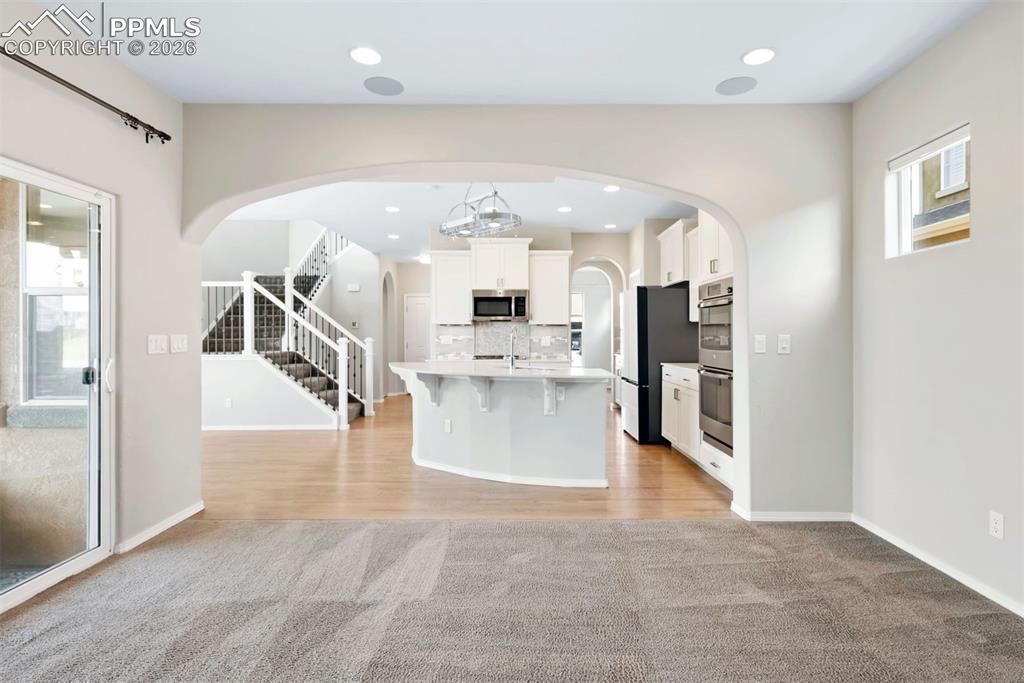 Image 22 of 50: Kitchen