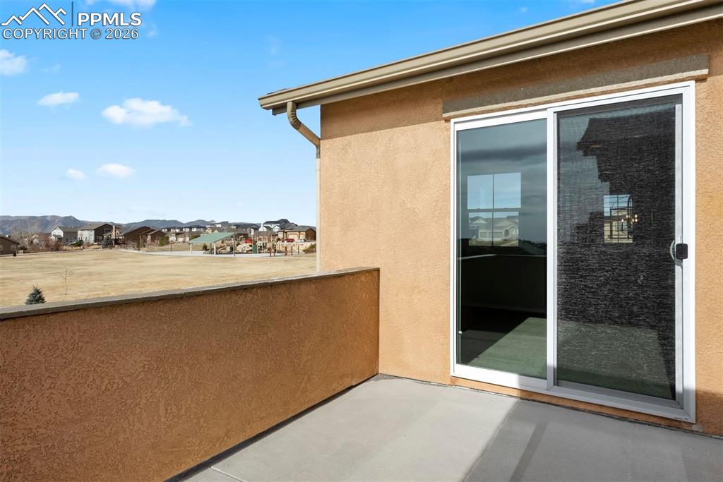 Image 28 of 50: Balcony