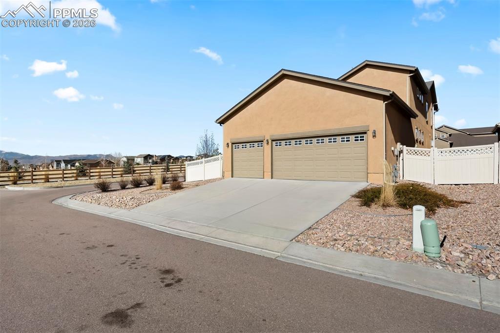 Image 42 of 50: Other