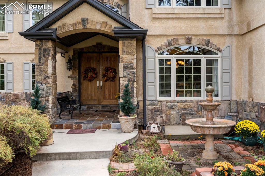 Image 5 of 41: Entry