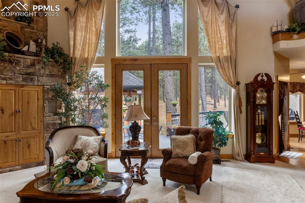 Image 8 of 41: Entry