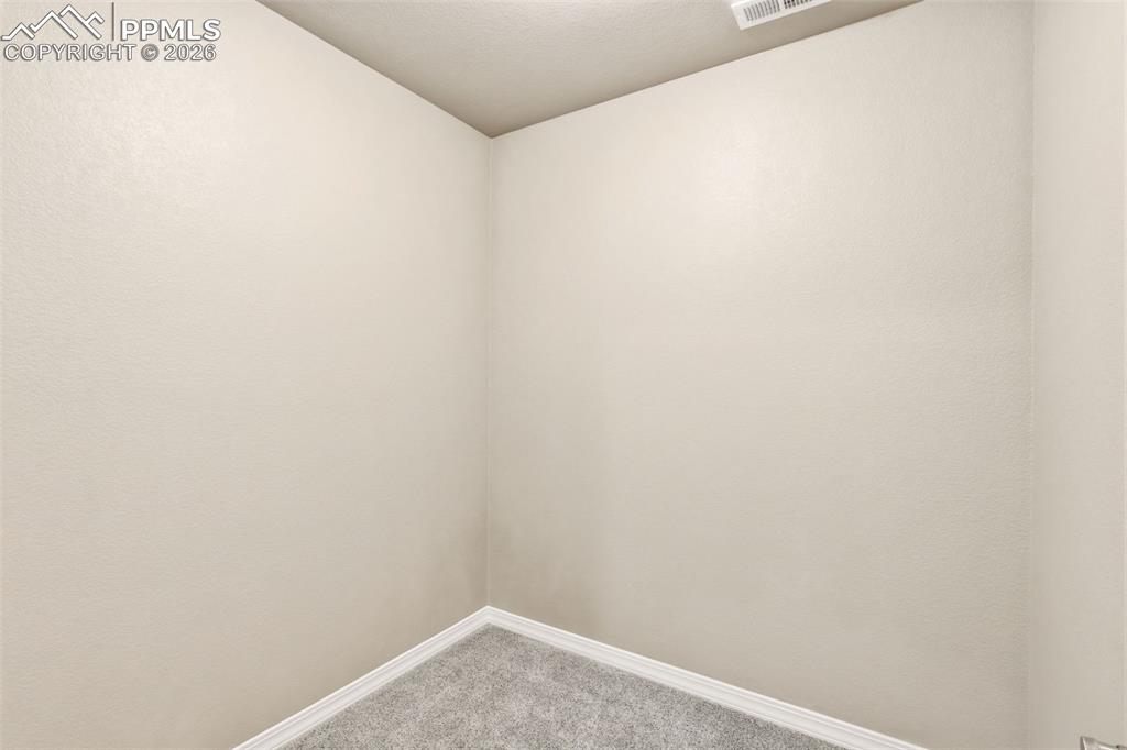 Image 40 of 43: Hobby Room