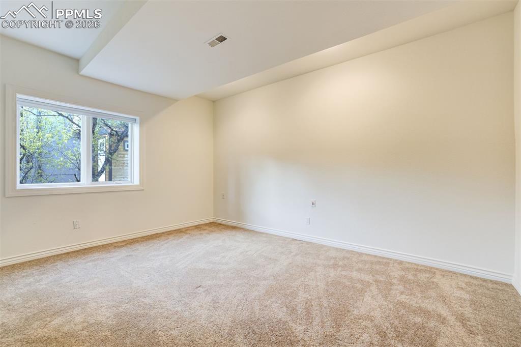 Image 29 of 50: Virtually Staged