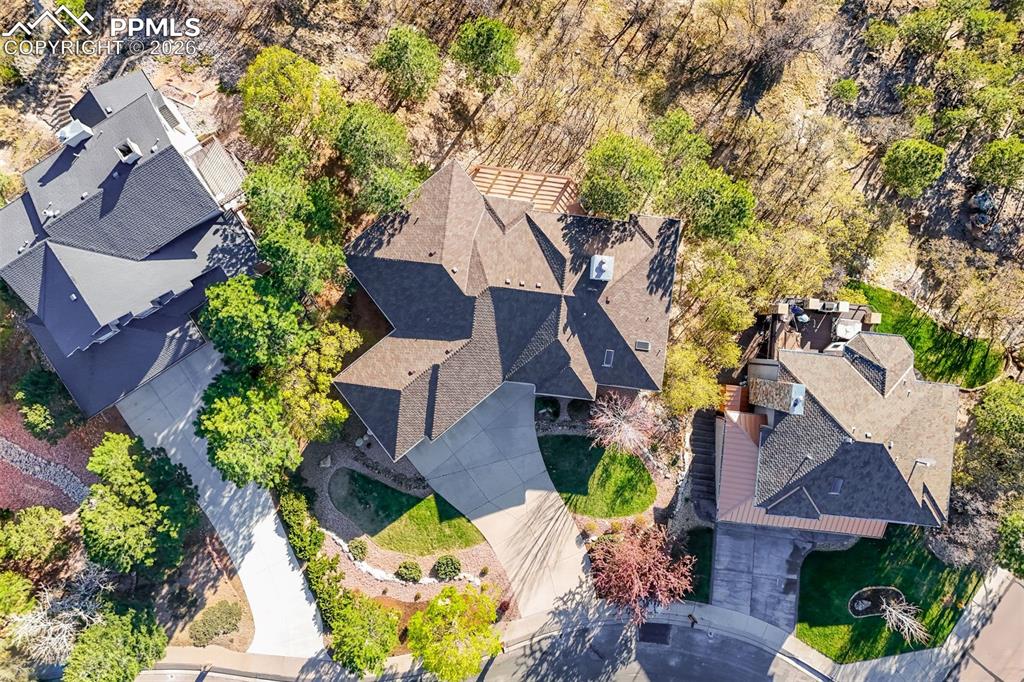 Image 40 of 50: Back of Structure