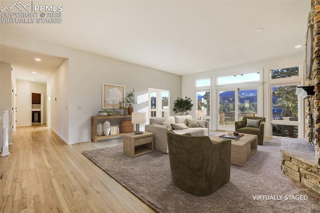 Image 8 of 50: Virtually Staged