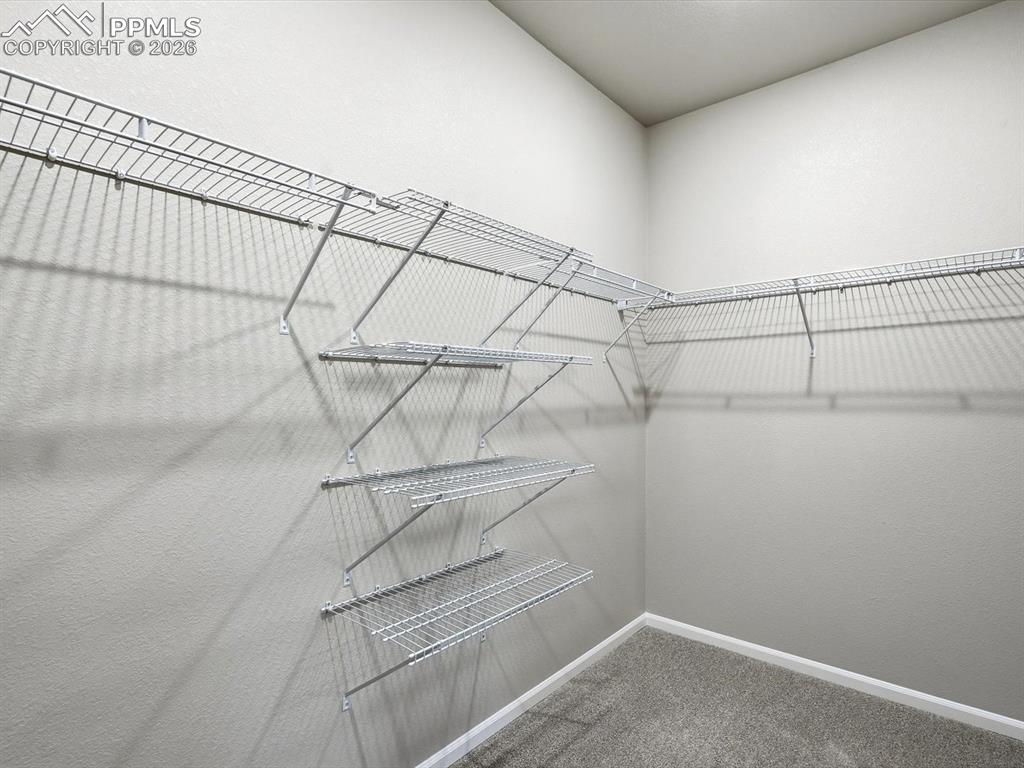 Image 17 of 22: Closet