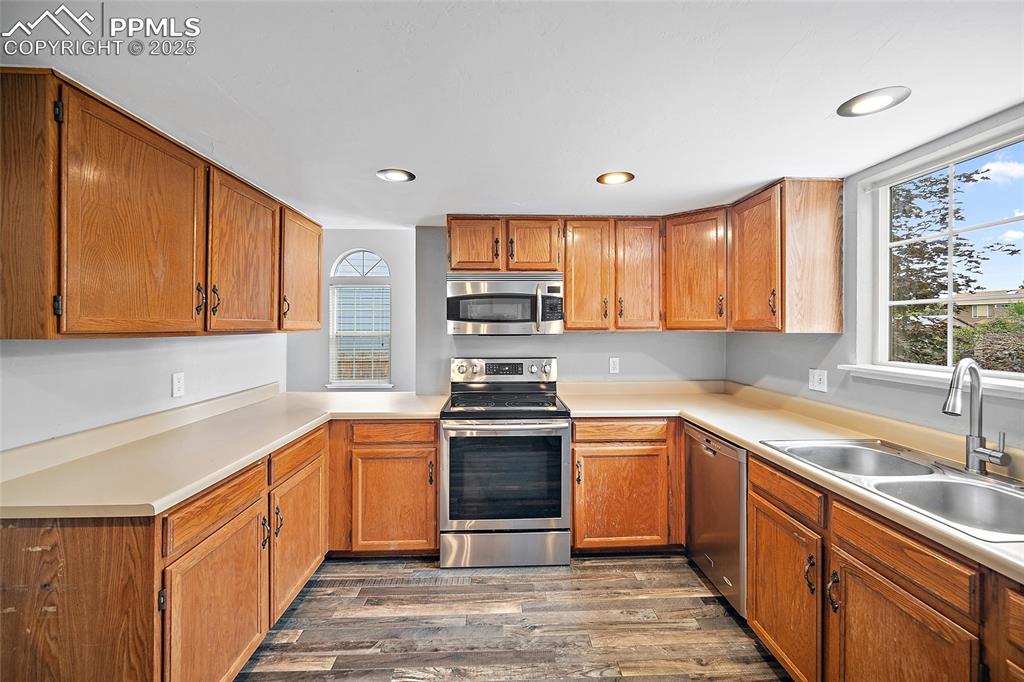 Image 12 of 50: kitchen with stainless steel appliances