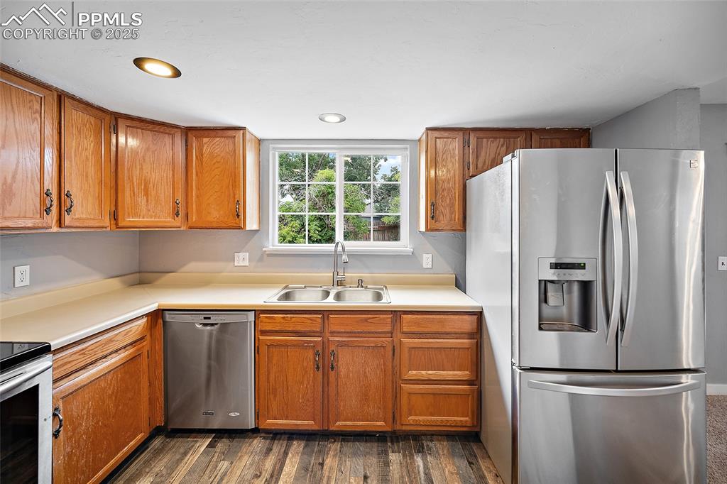 Image 14 of 50: kitchen with stainless steel appliances