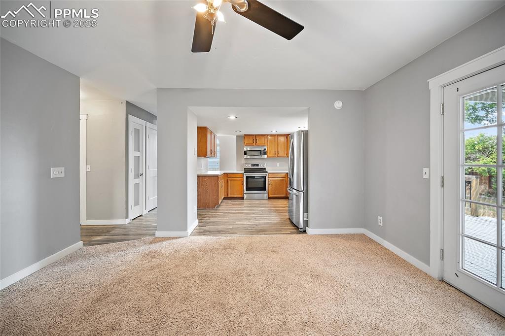 Image 19 of 50: Family Room