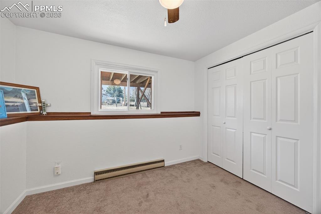 Image 20 of 34: Lower Level Bedroom