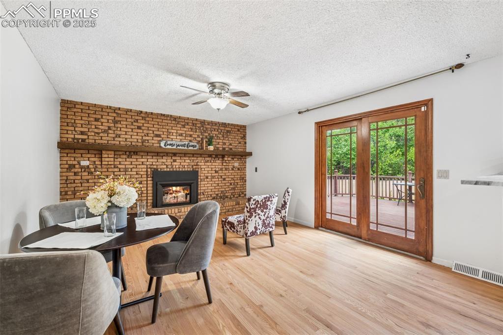 Image 12 of 42: Dining Area
