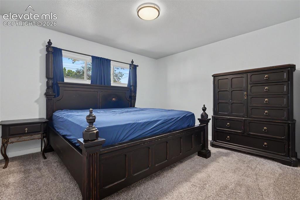 Image 16 of 35: Bedroom