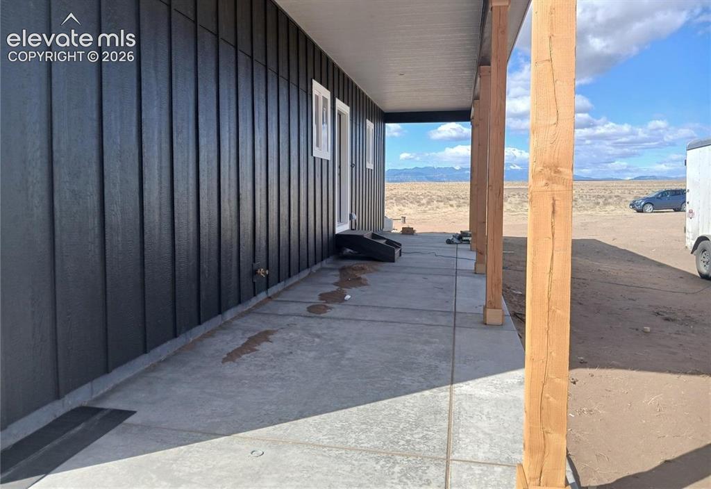 Image 2 of 32: Side of Structure