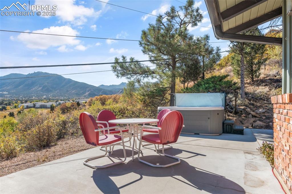 Image 38 of 50: Patio