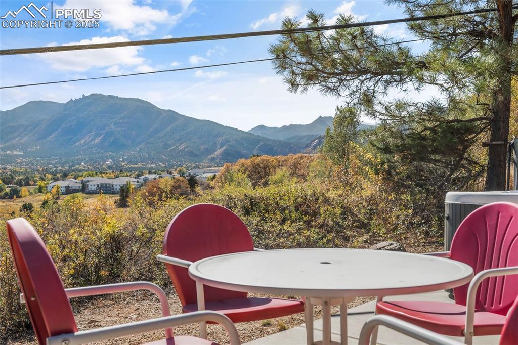 Image 40 of 50: View