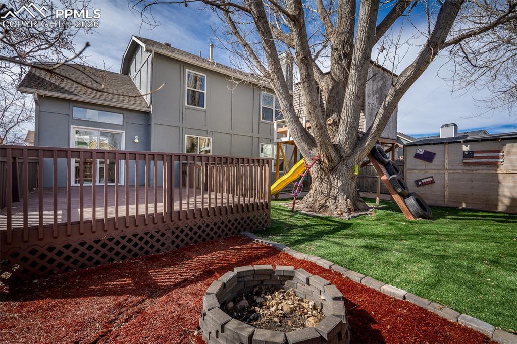 Image 44 of 50: Back of Structure