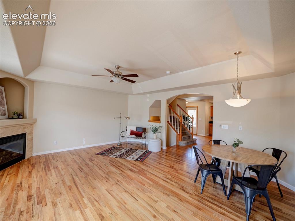 Image 12 of 37: Dining Area