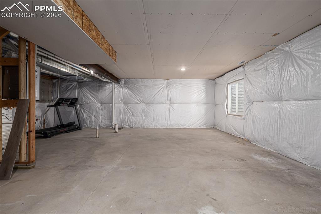 Image 42 of 50: Basement