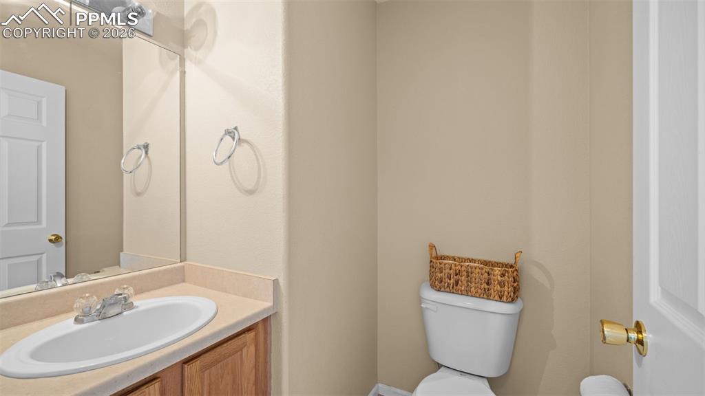 Image 16 of 48: Bathroom