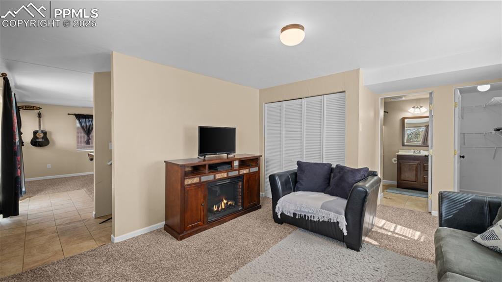 Image 27 of 48: Fireplace