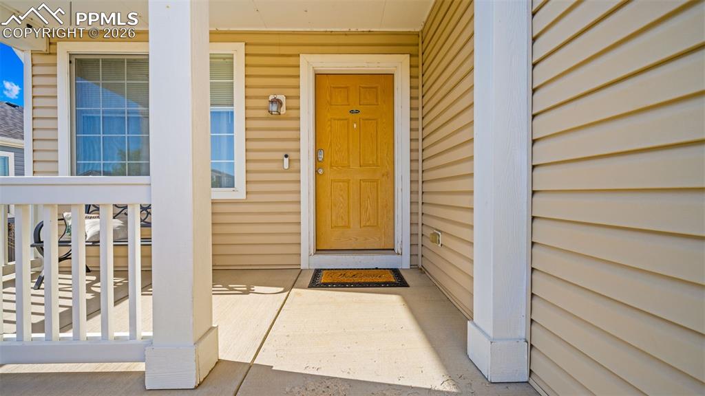 Image 4 of 48: Entry