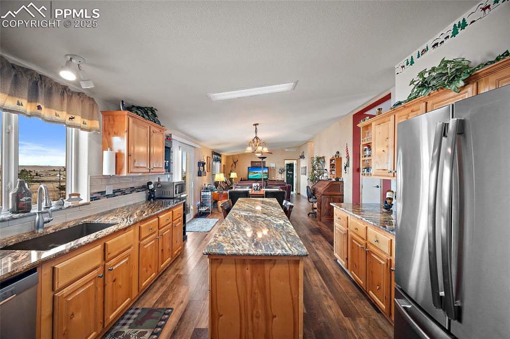 Image 7 of 33: Updated Kitchen with Granite Counters
