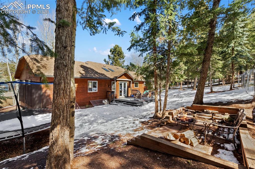 Image 21 of 21: Back of Structure