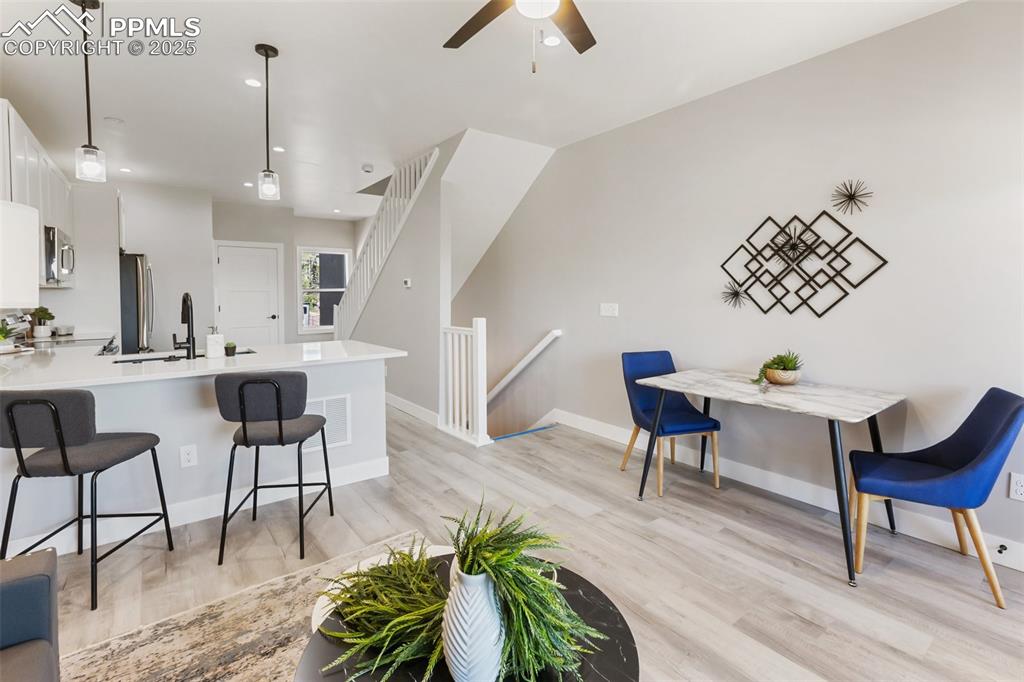 Image 11 of 36: Kitchen