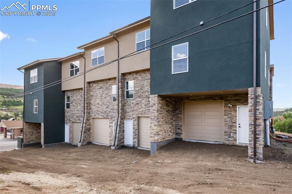 Image 33 of 36: Back of Structure