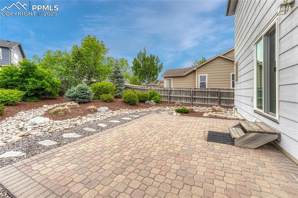 Image 32 of 50: PAVER STONE PATIO