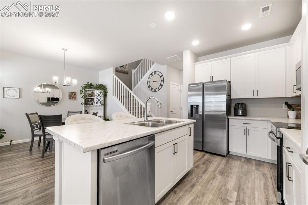 Image 13 of 48: Kitchen