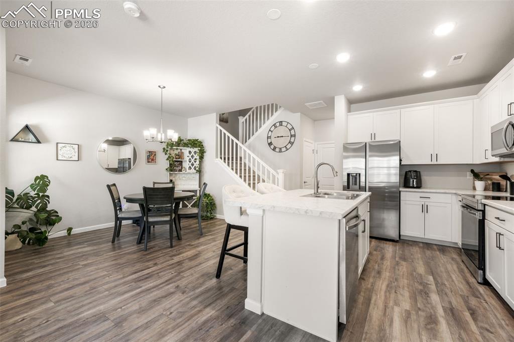 Image 16 of 48: Kitchen