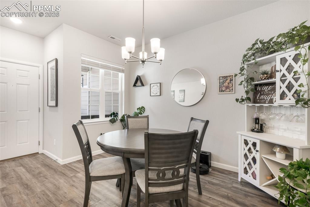 Image 17 of 48: Kitchen