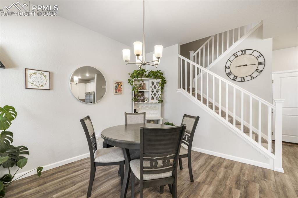 Image 18 of 48: Kitchen