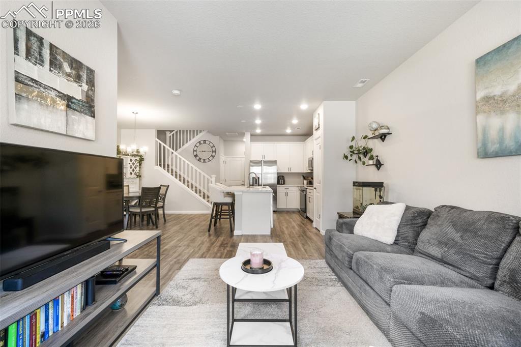 Image 23 of 48: Living Room