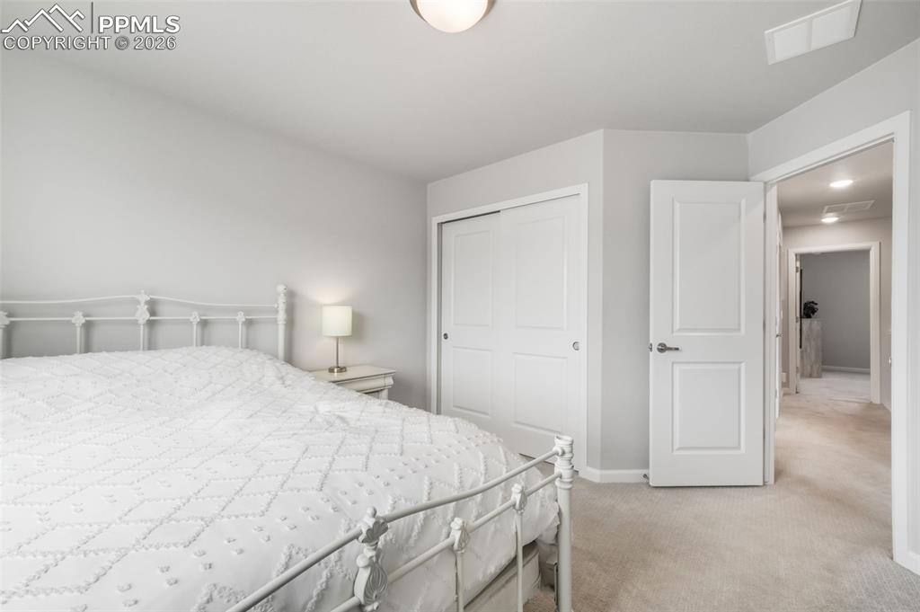 Image 37 of 48: Laundry