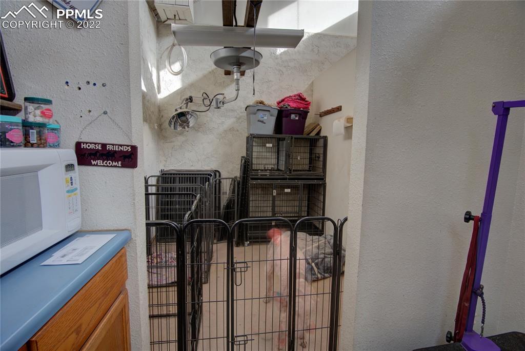 Listing 4227047, Image 11 of 17