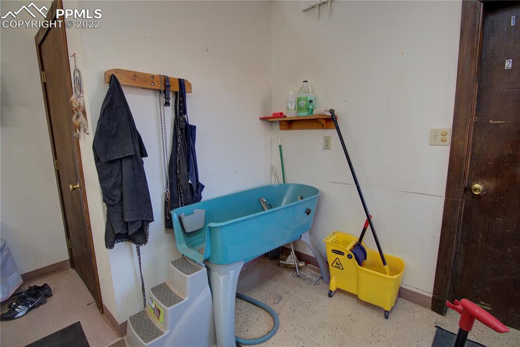 Listing 4227047, Image 15 of 17