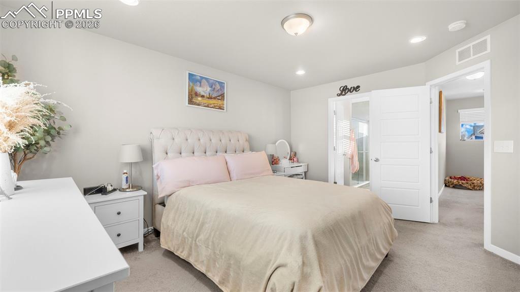 Image 11 of 20: Master Bedroom