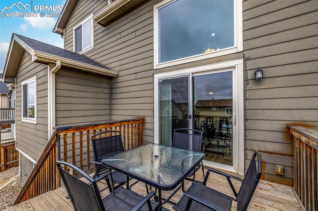 Image 29 of 35: Deck